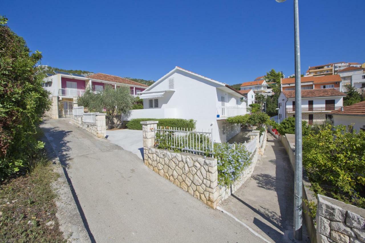 Oliva * Hvar Town