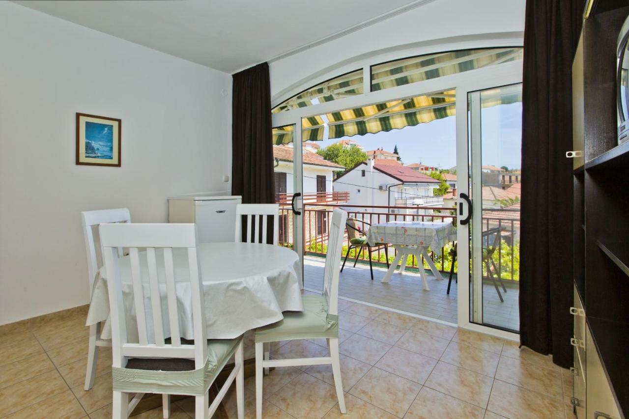 Apartment Oliva Hvar Town