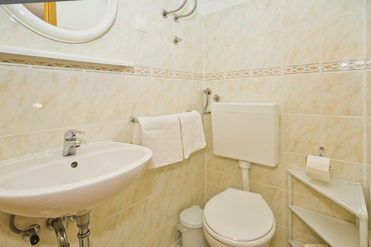 Oliva Apartment Hvar Town